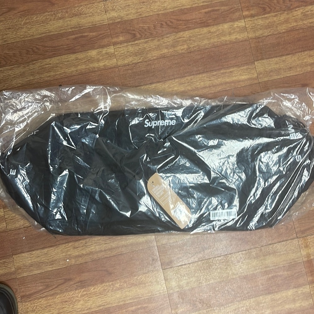 Supreme duffel bag